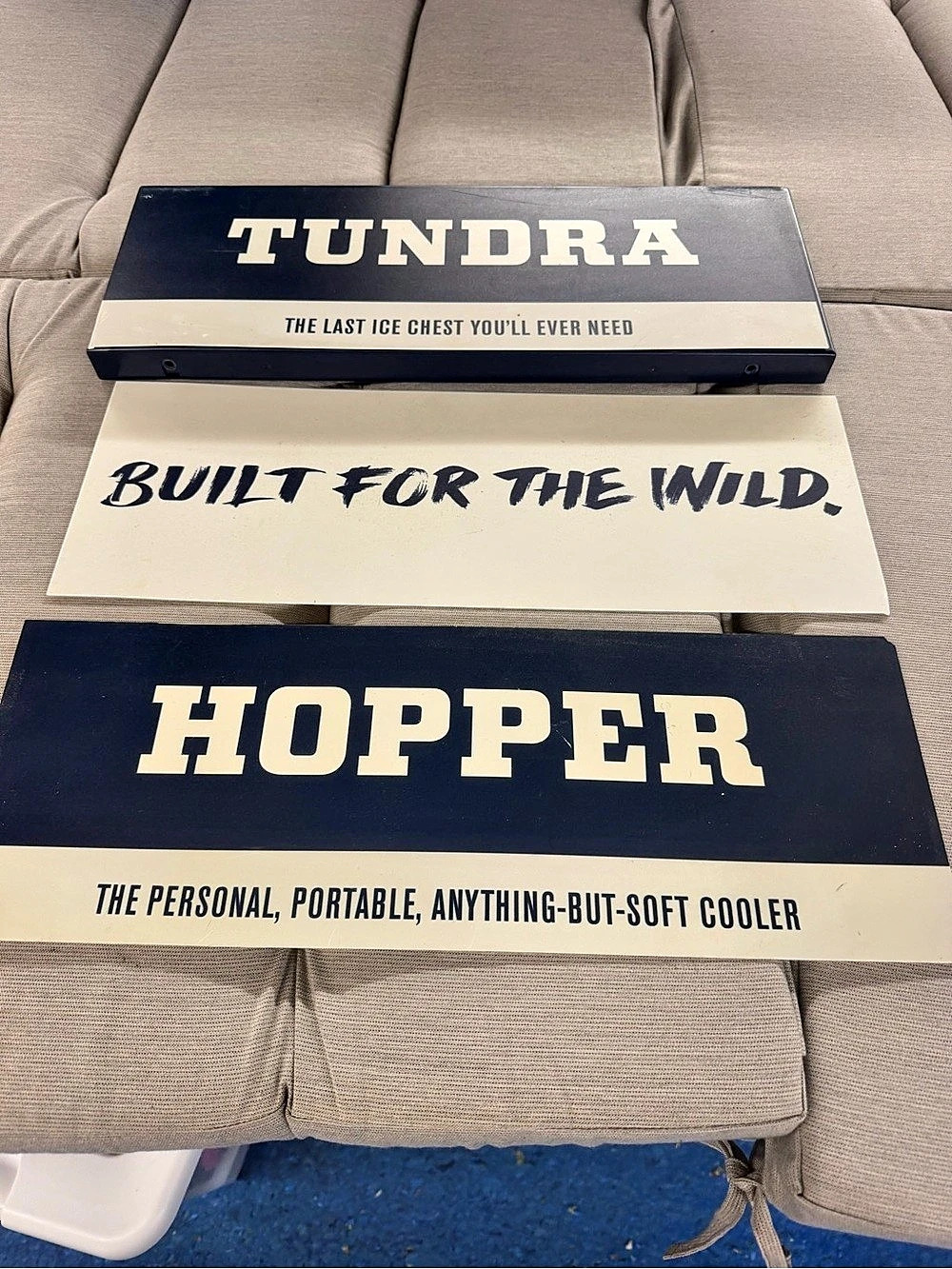 Yeti Tundra Hopper Decorative Wall Sign Set